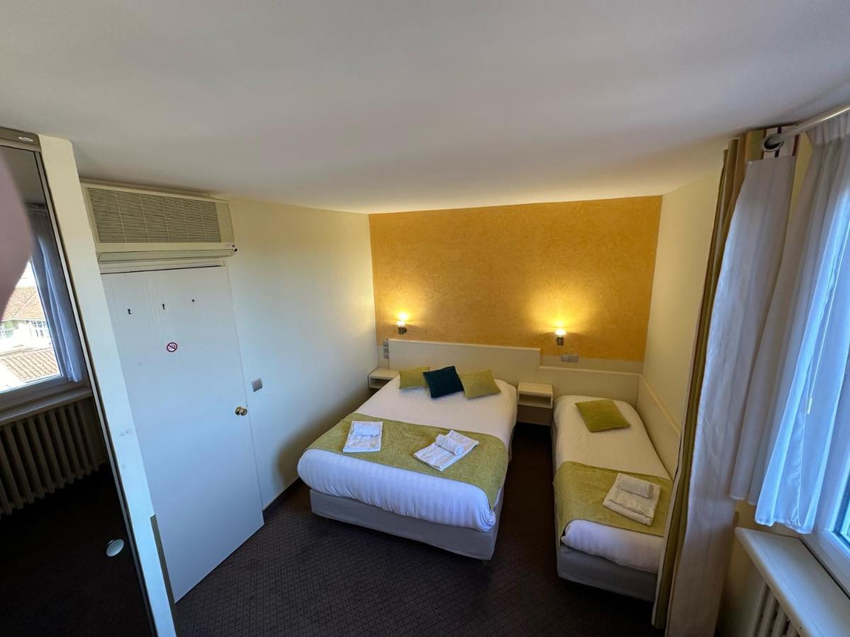 Logis Hotels - Hotel Et Restaurant Le Lion D'Or Gramat Ngoại thất bức ảnh